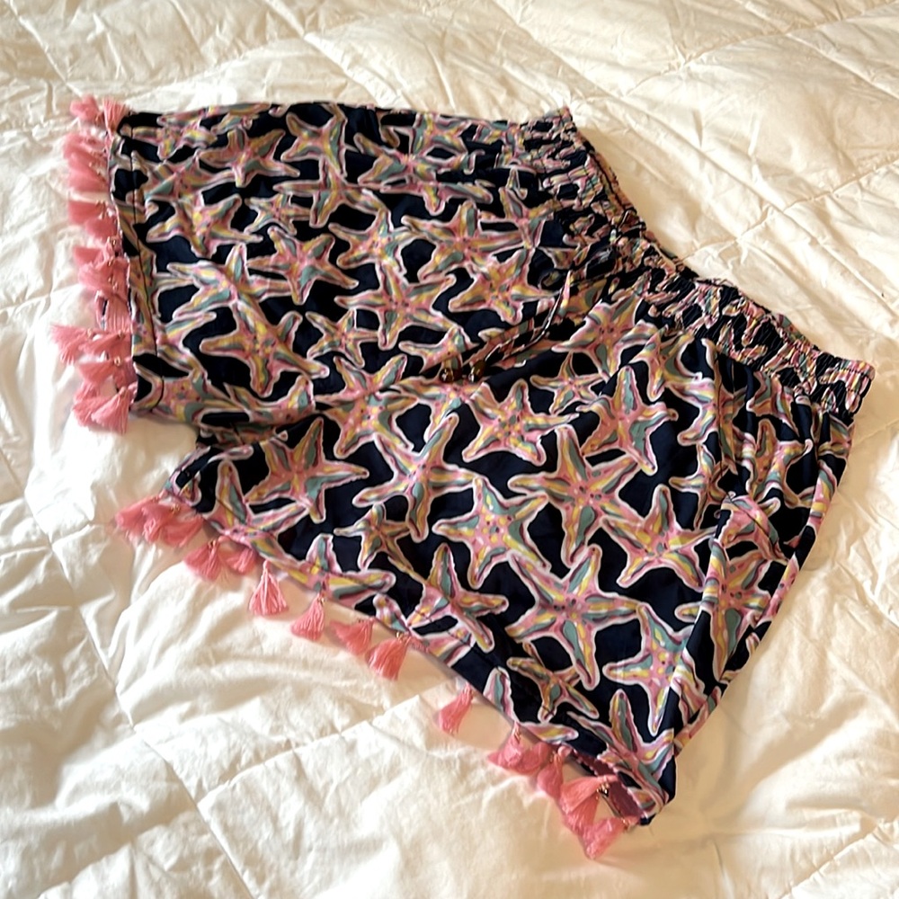 Simply Southern pull on tassel shorts, L/XL, EUC